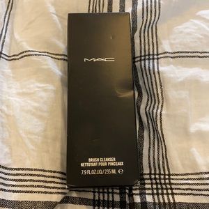 MAC brush cleanser